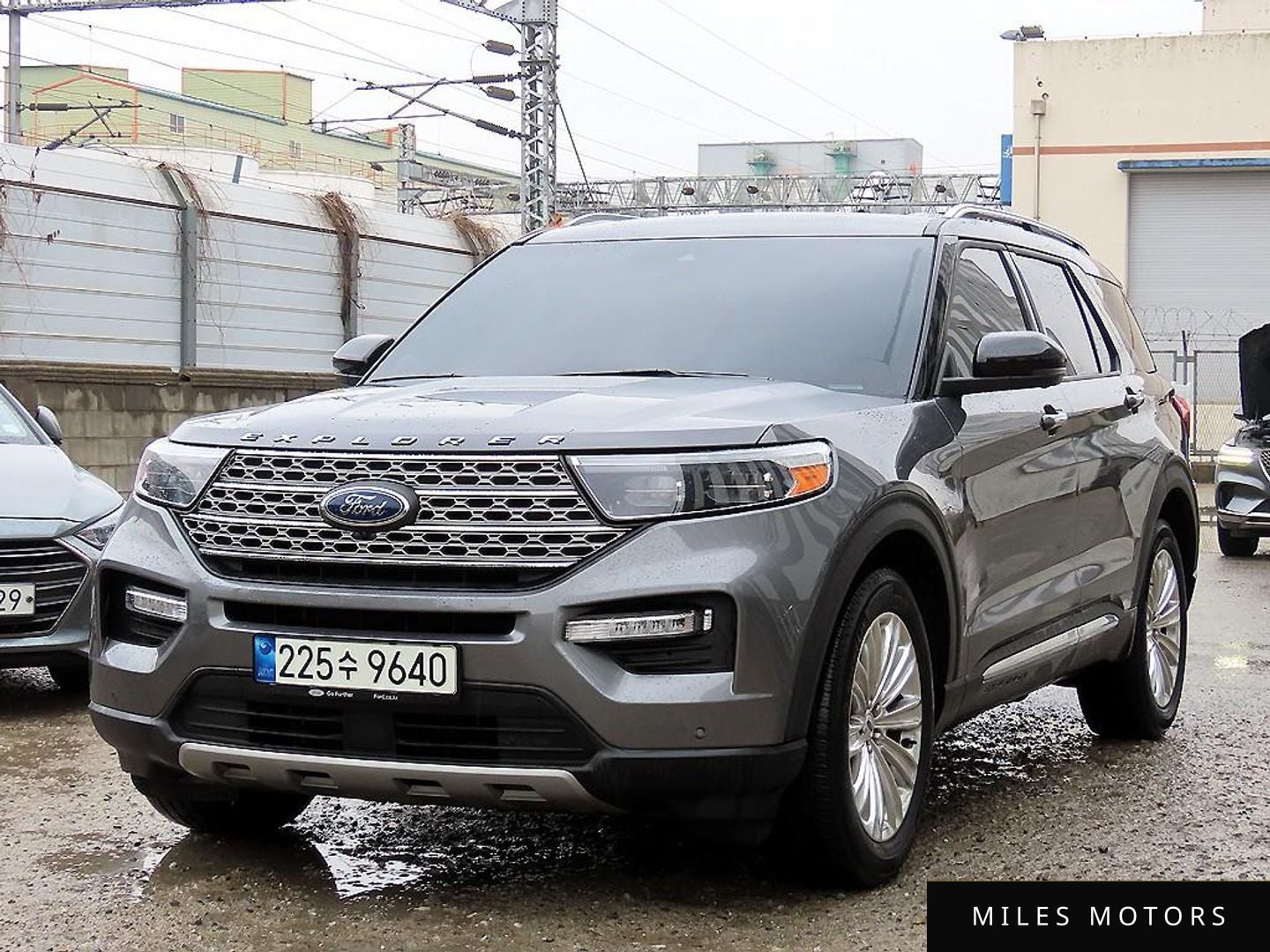Ford Explorer 2021 — миниатюра 2