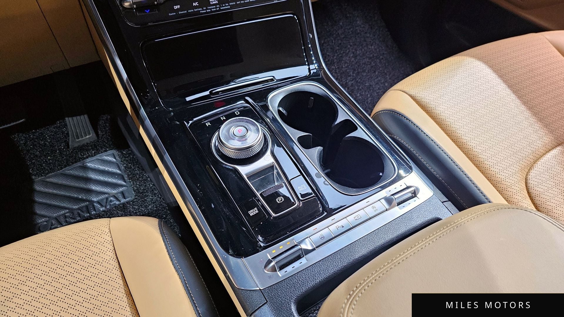Kia Carnival 2021 — миниатюра 9