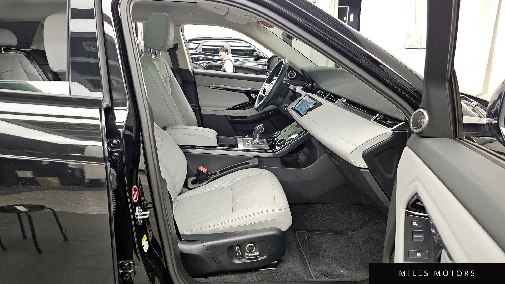 Land Rover Range Rover Evoque 2021 — миниатюра 11