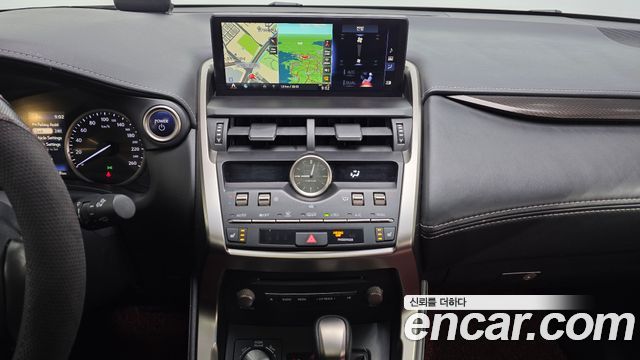 Лексус NX300h 2018 — миниатюра 14