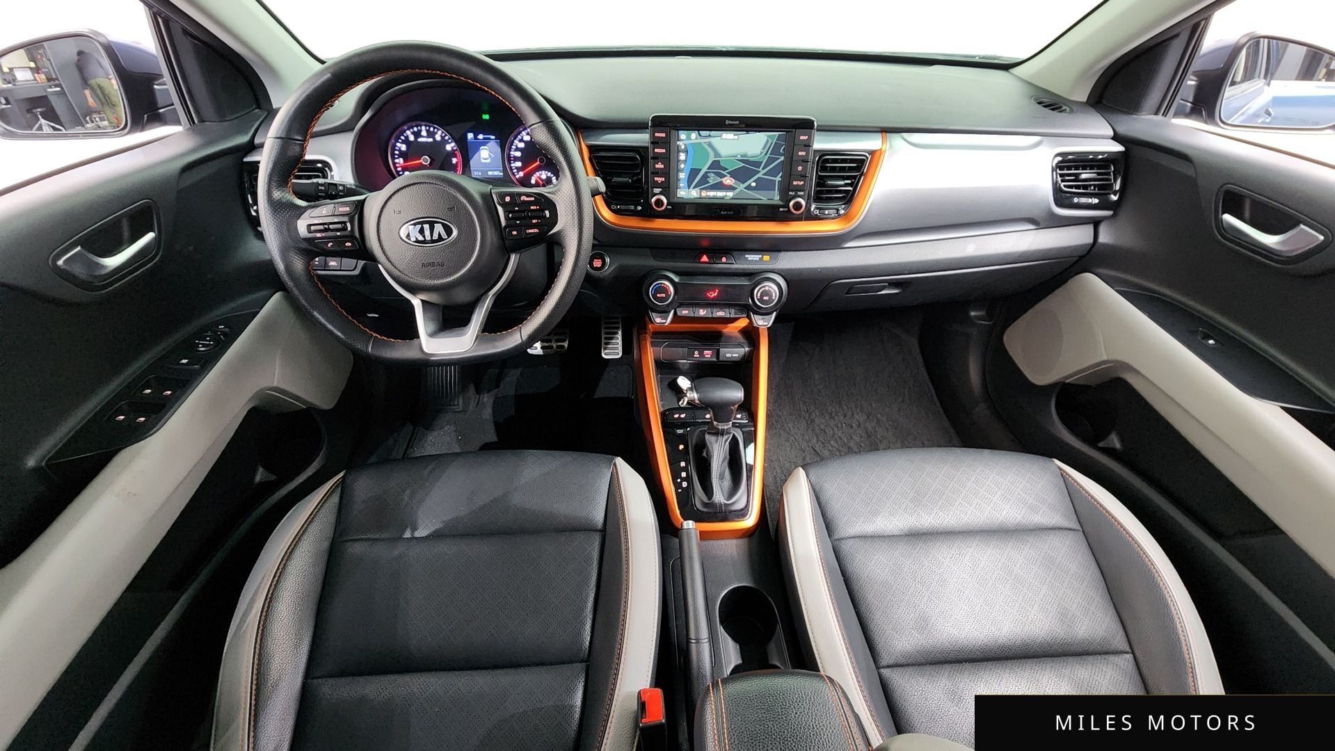 Kia 스토닉 2019 — миниатюра 6