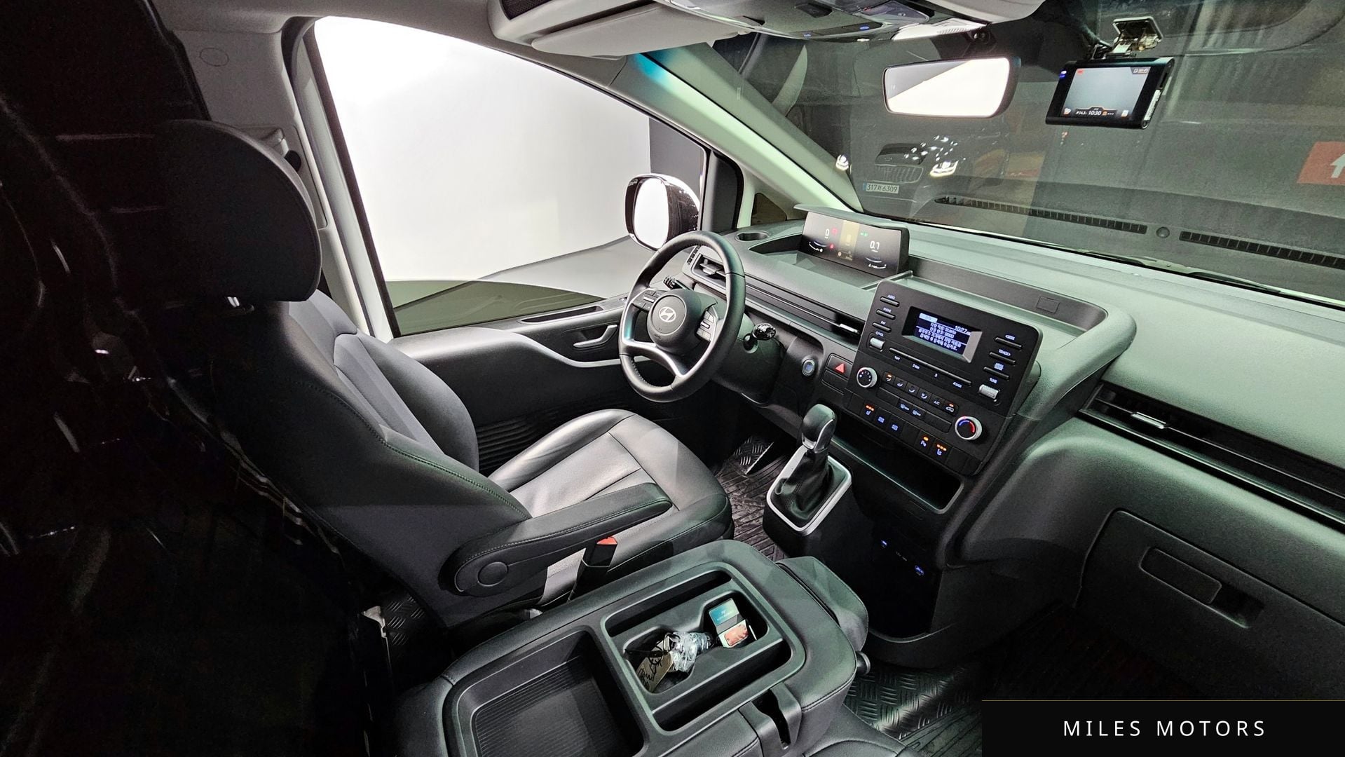 Hyundai Staria 2025 — миниатюра 7