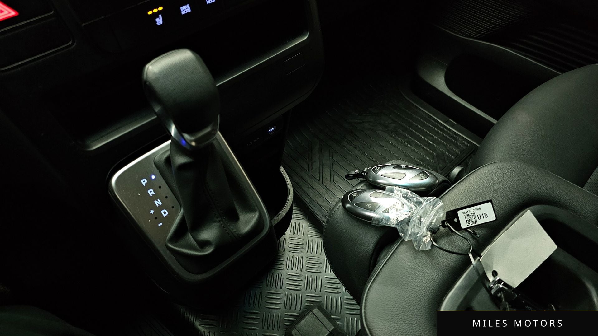 Hyundai Staria 2025 — миниатюра 9