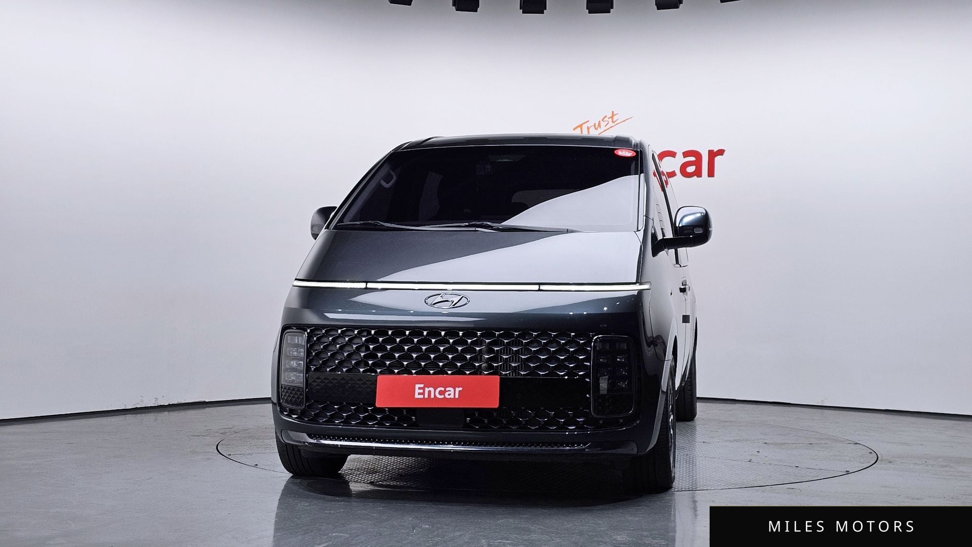 Hyundai Staria 2022 — миниатюра 3