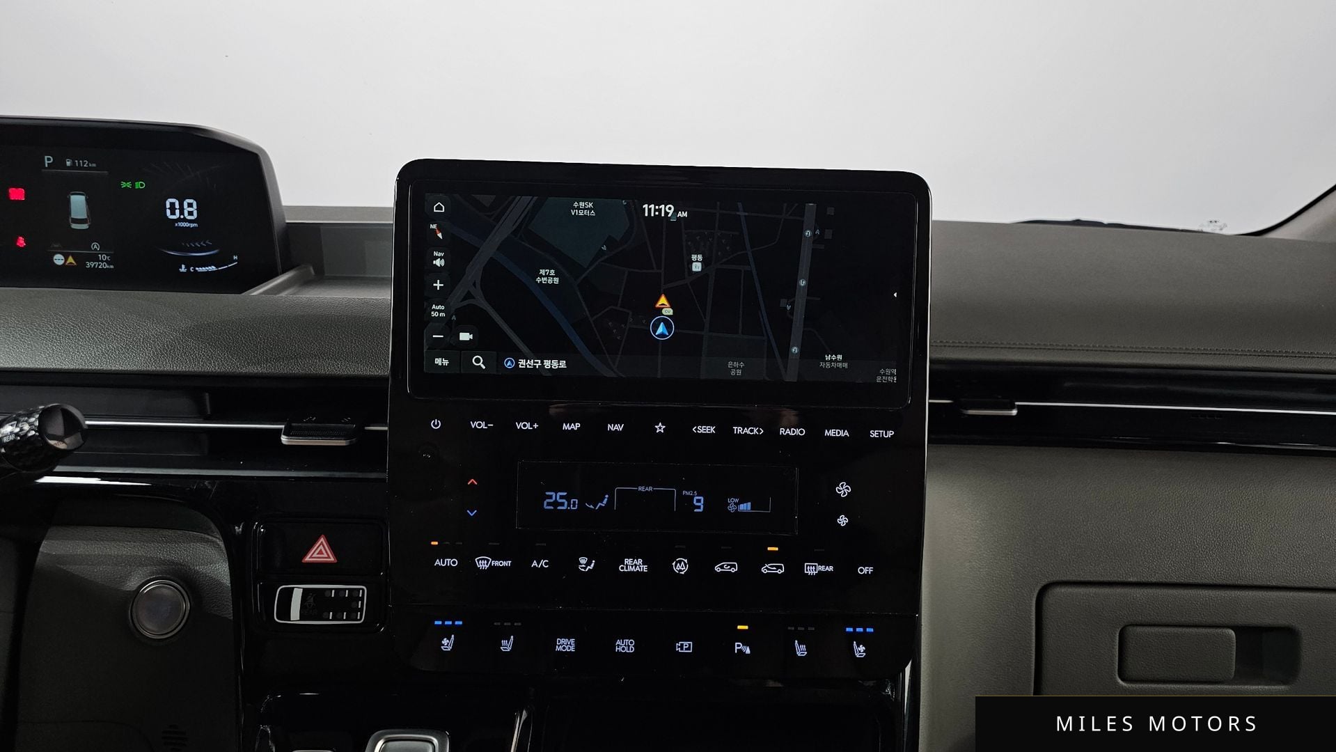 Hyundai Staria 2022 — миниатюра 10