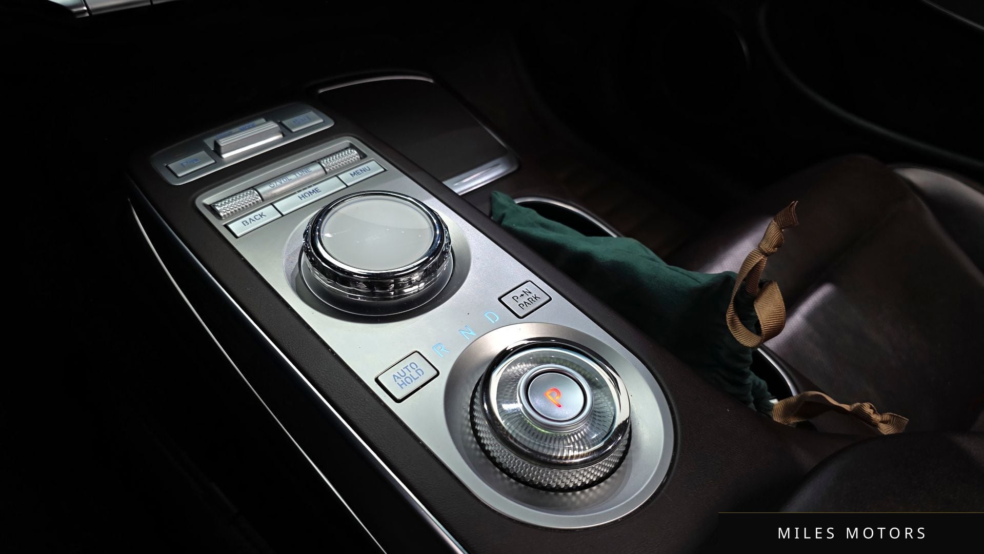 Genesis GV70 2021 — миниатюра 9