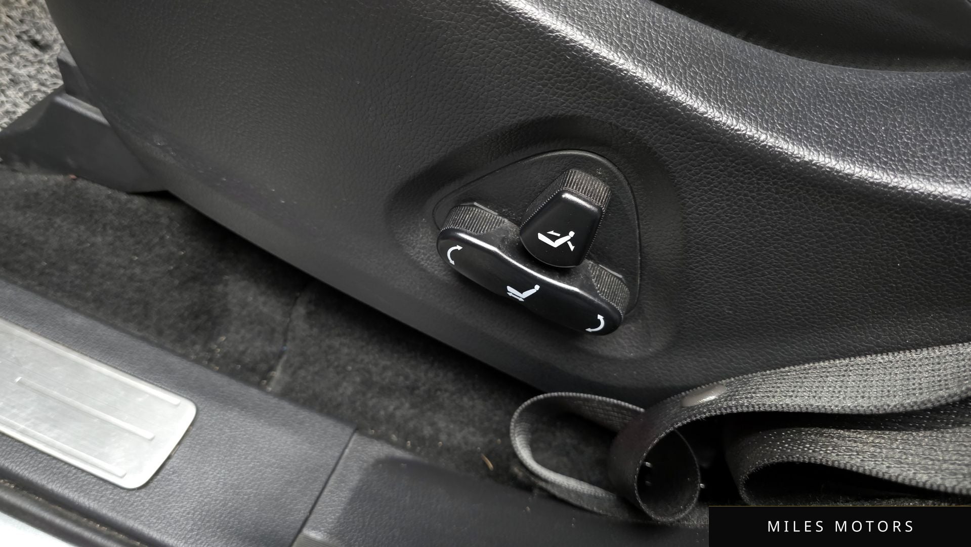 KG Mobility Rexton 2018 — миниатюра 18