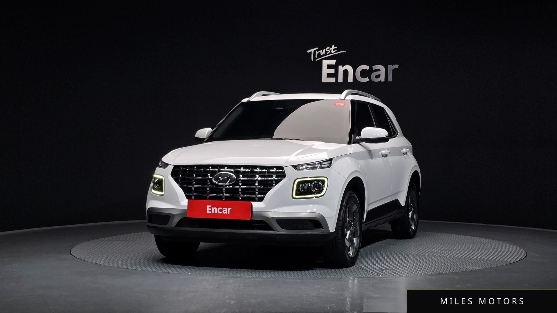 Hyundai Venue 2023 — миниатюра 3