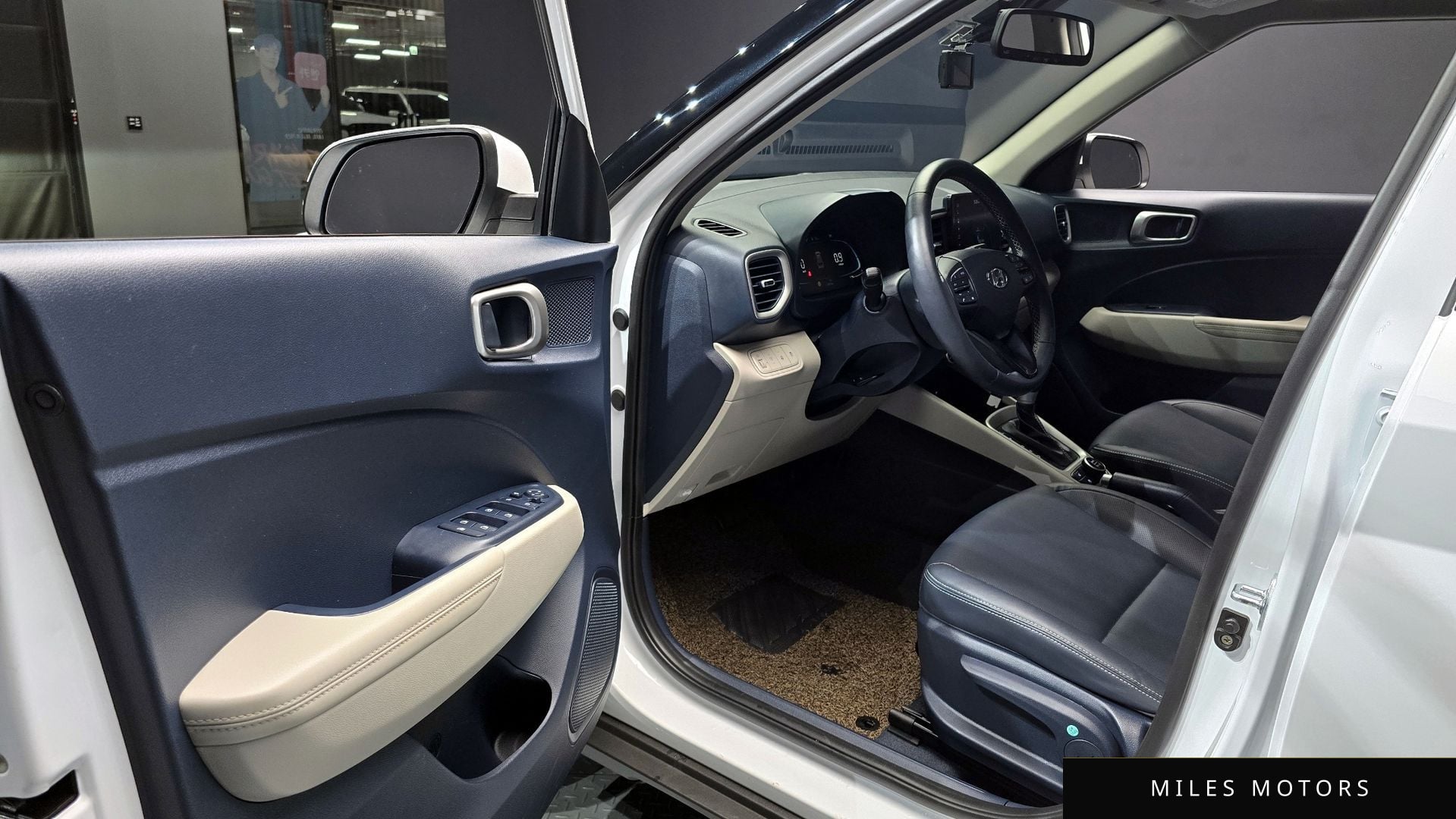 Hyundai Venue 2023 — миниатюра 11