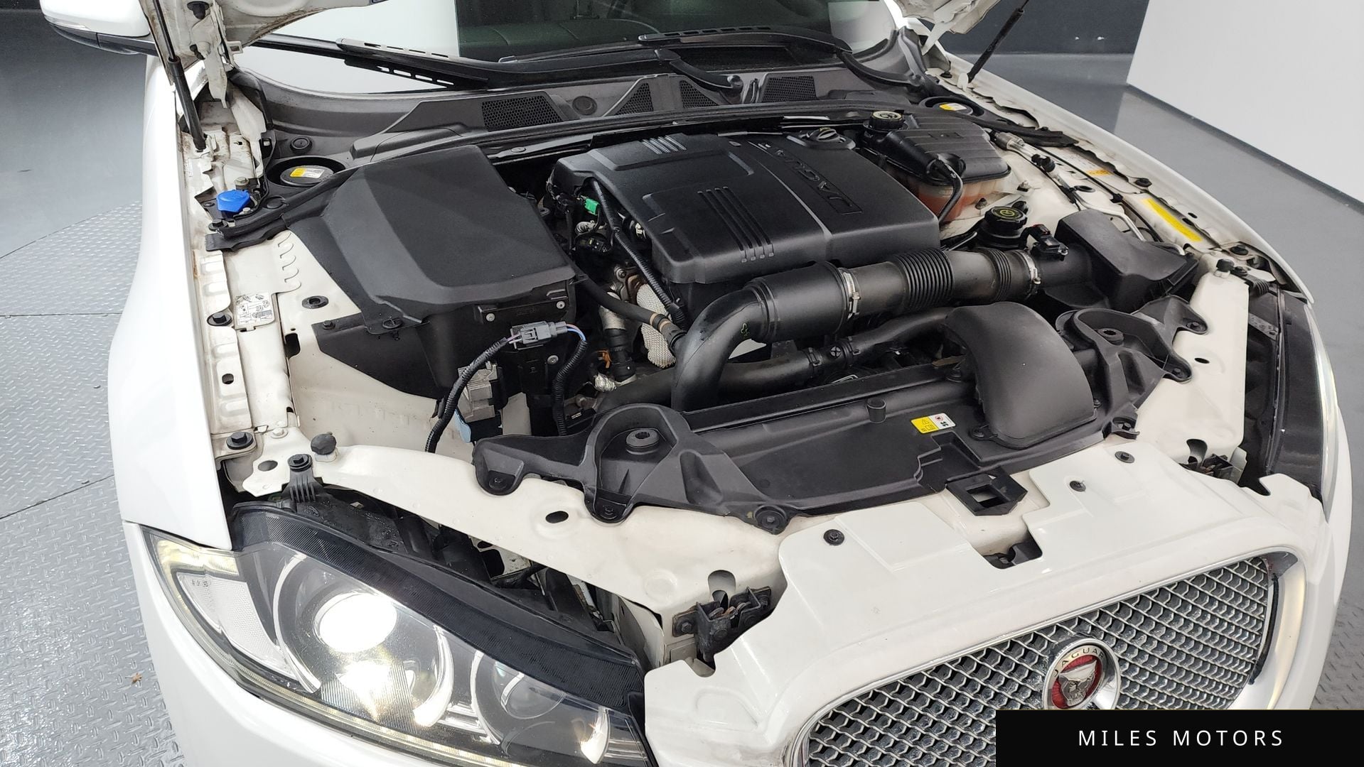 Jaguar New XF 2015 — миниатюра 6