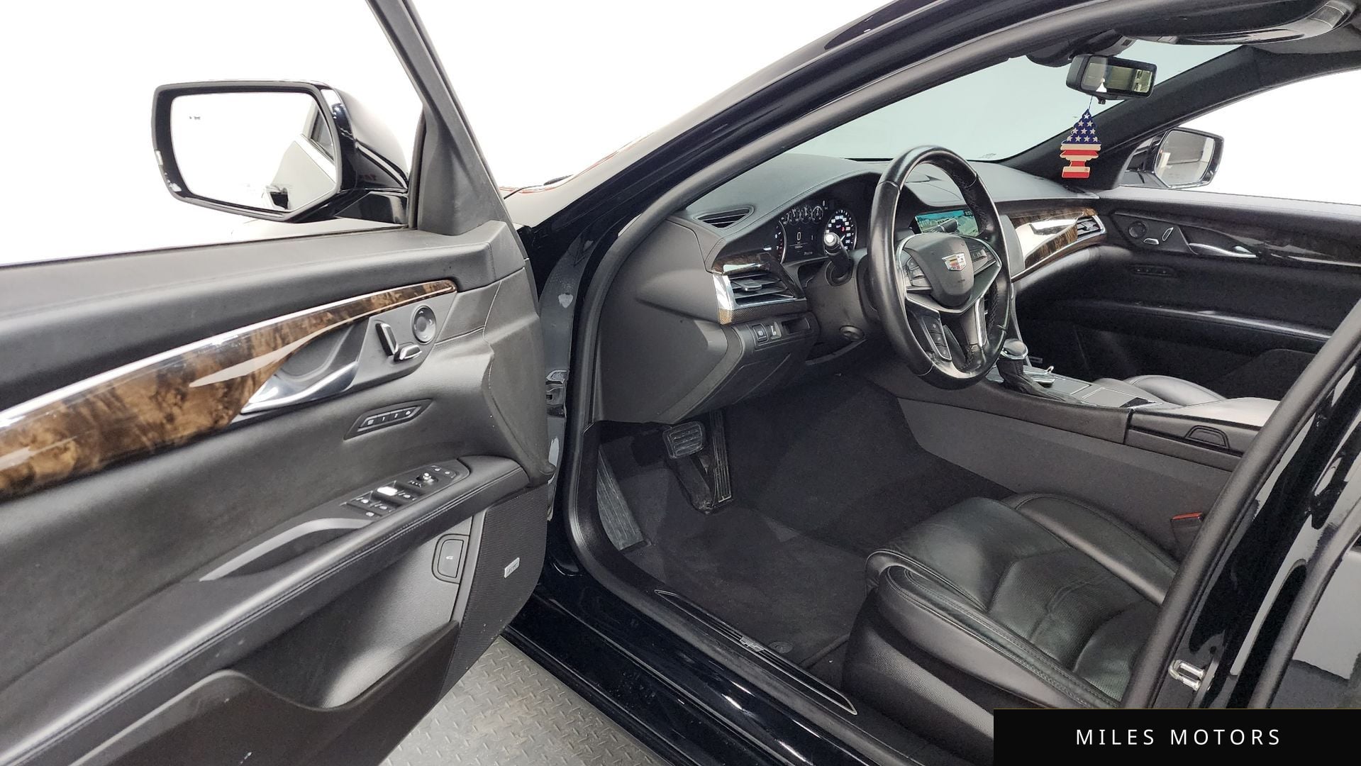 Cadillac CT6 2018 — миниатюра 10