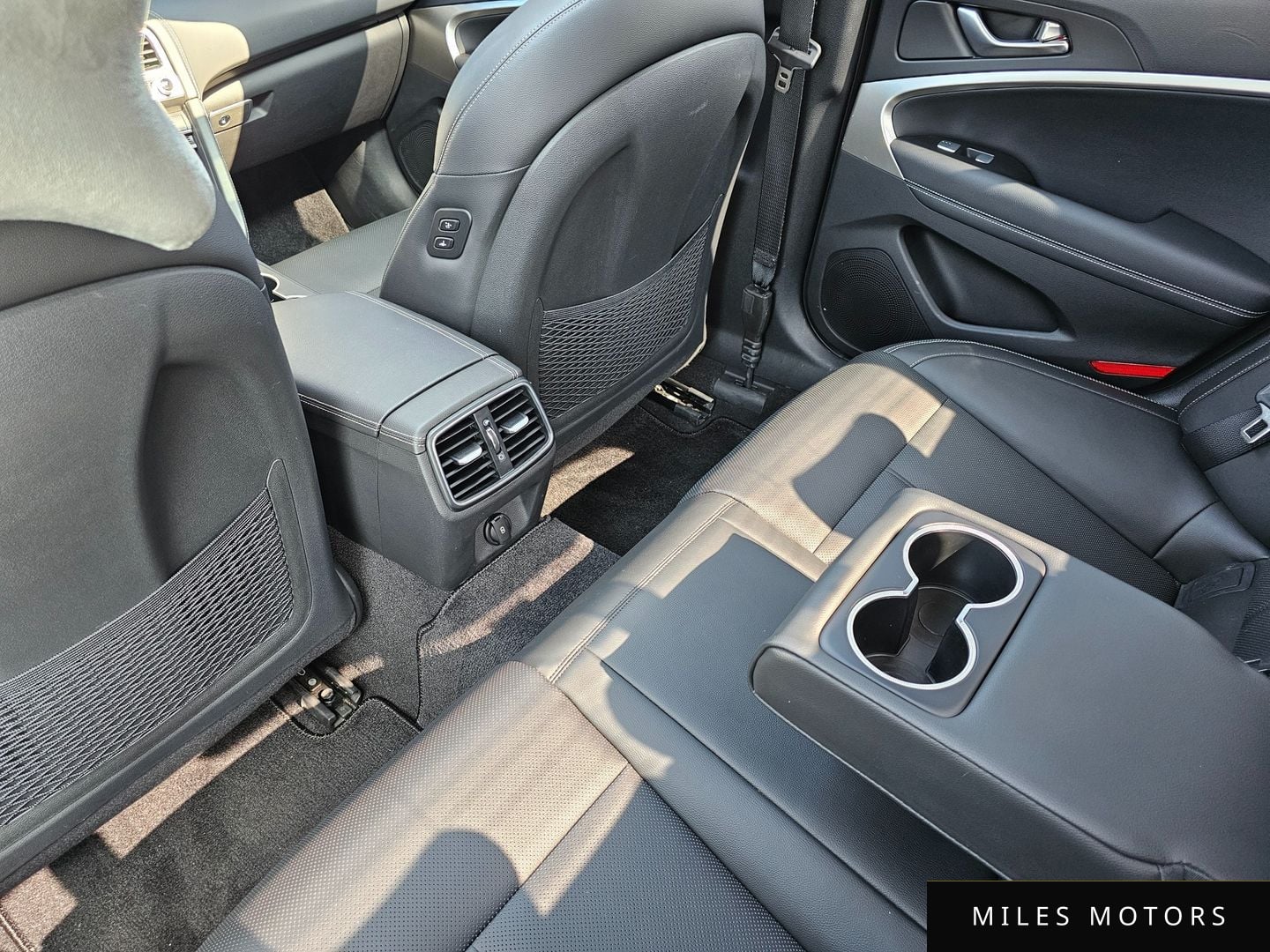Genesis G70 2020 — миниатюра 16
