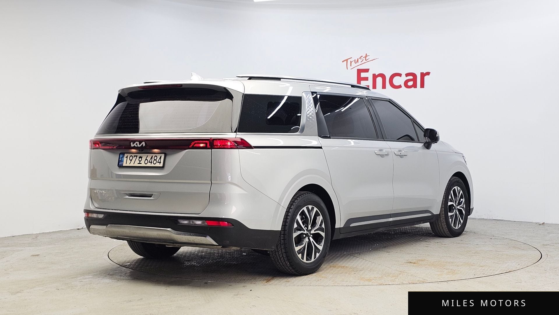 Kia Carnival 2022 — миниатюра 2