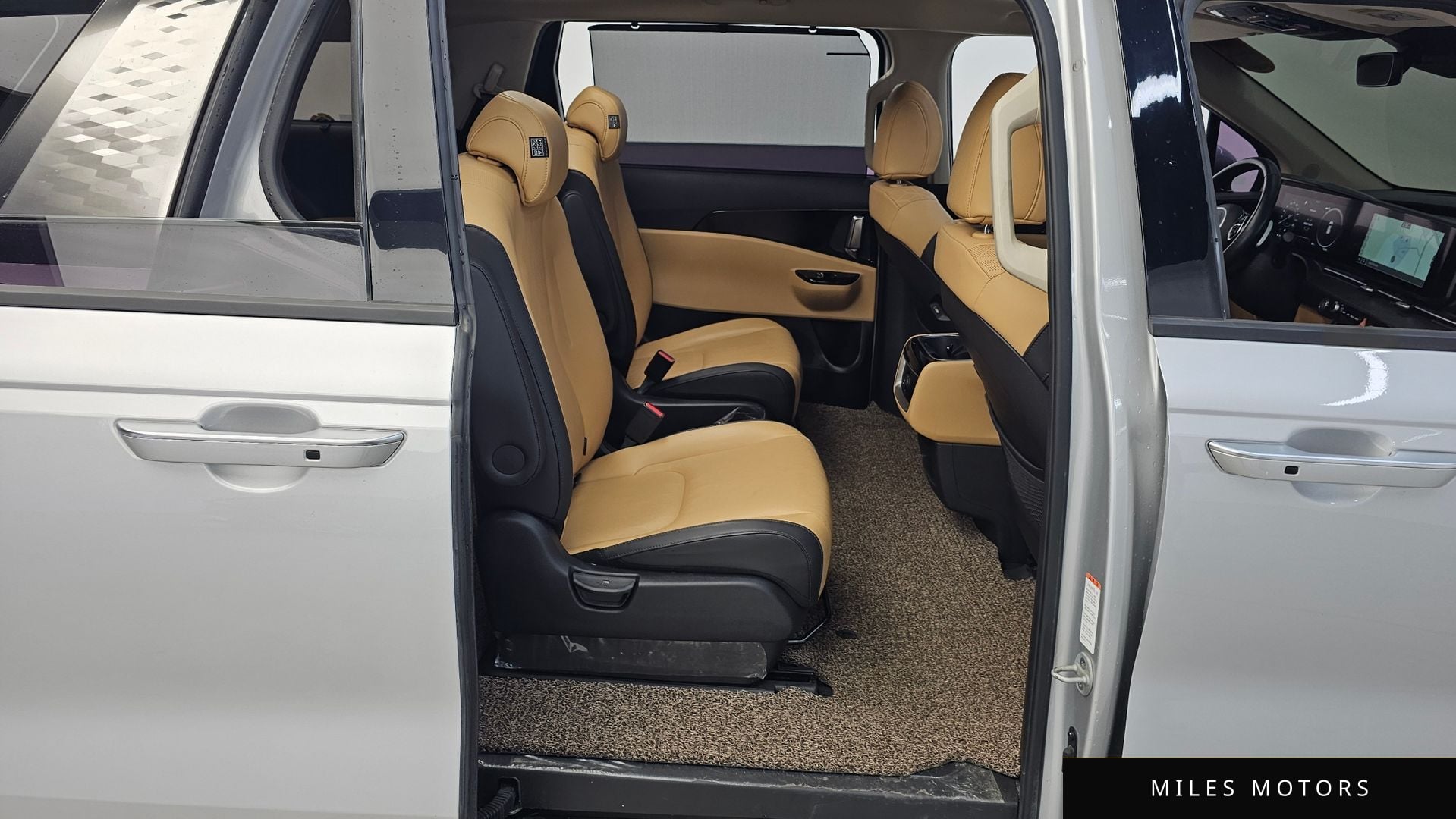 Kia Carnival 2022 — миниатюра 12