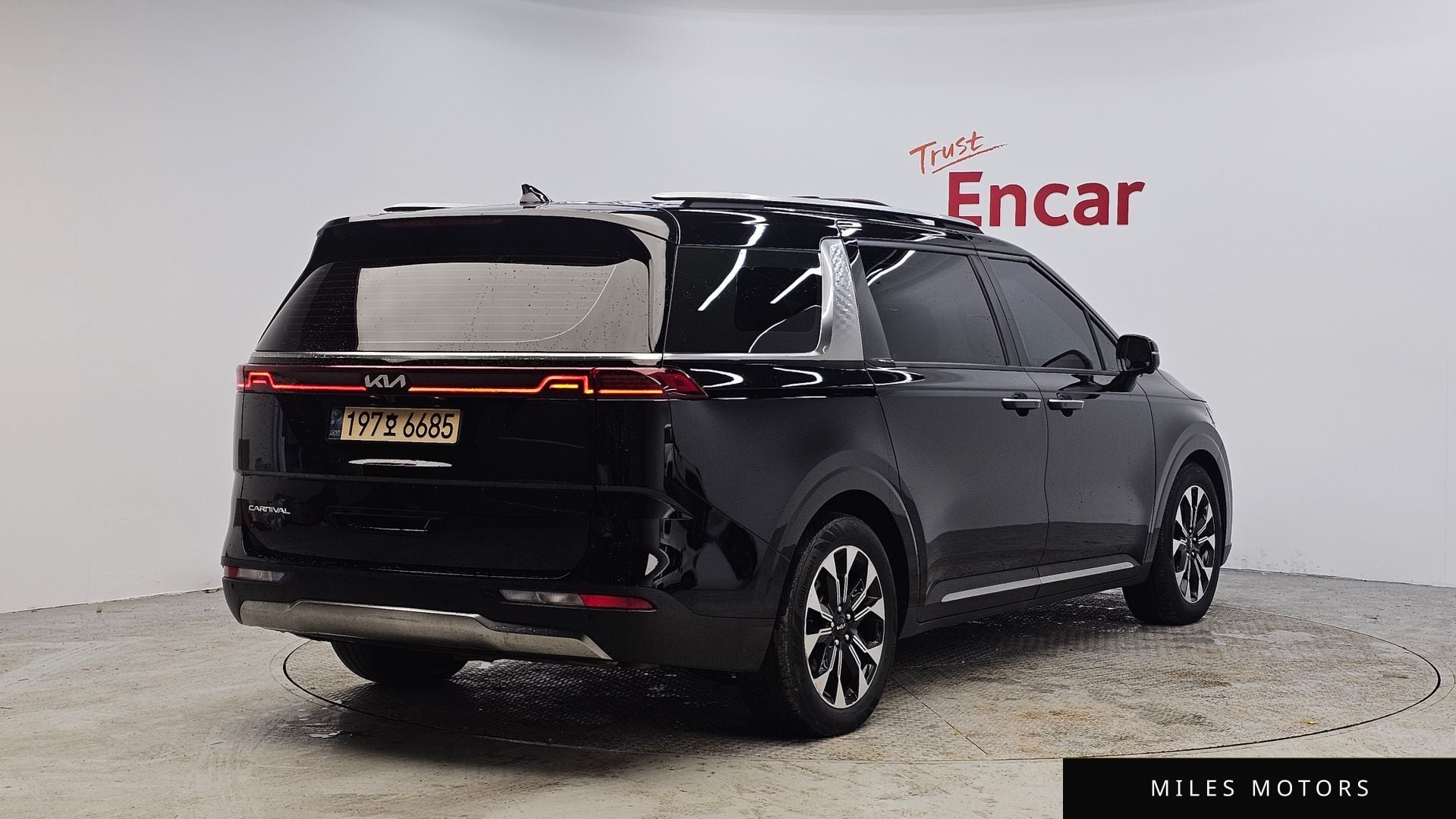 Kia Carnival 2022 — миниатюра 2