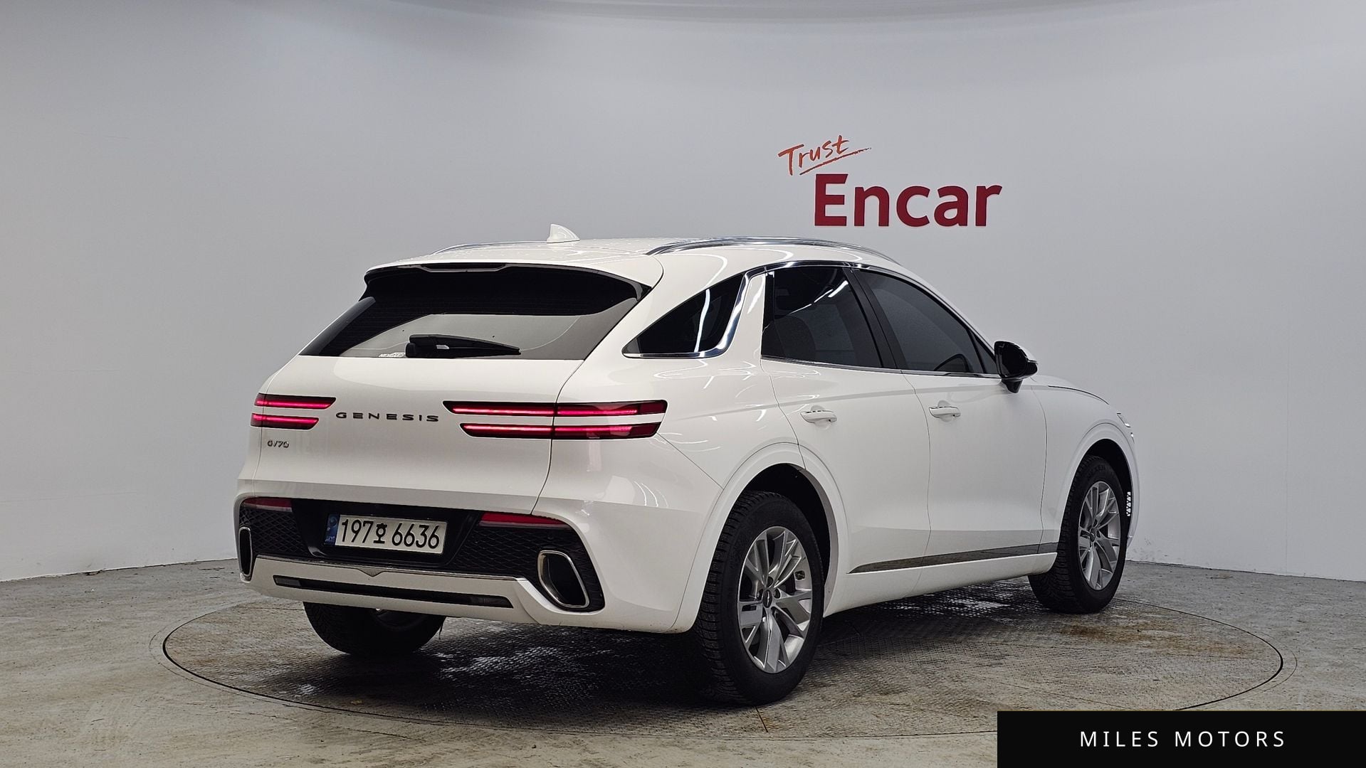Genesis GV70 2022 — миниатюра 2