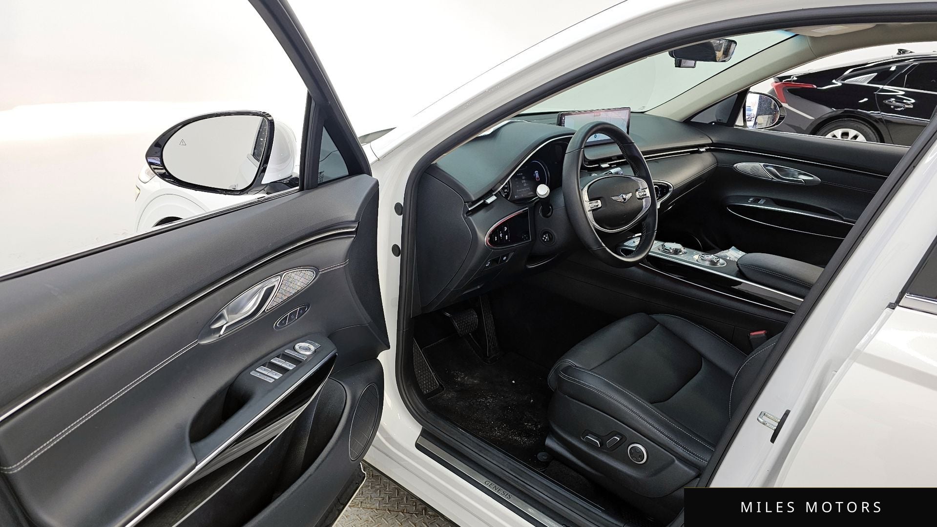 Genesis GV70 2022 — миниатюра 10