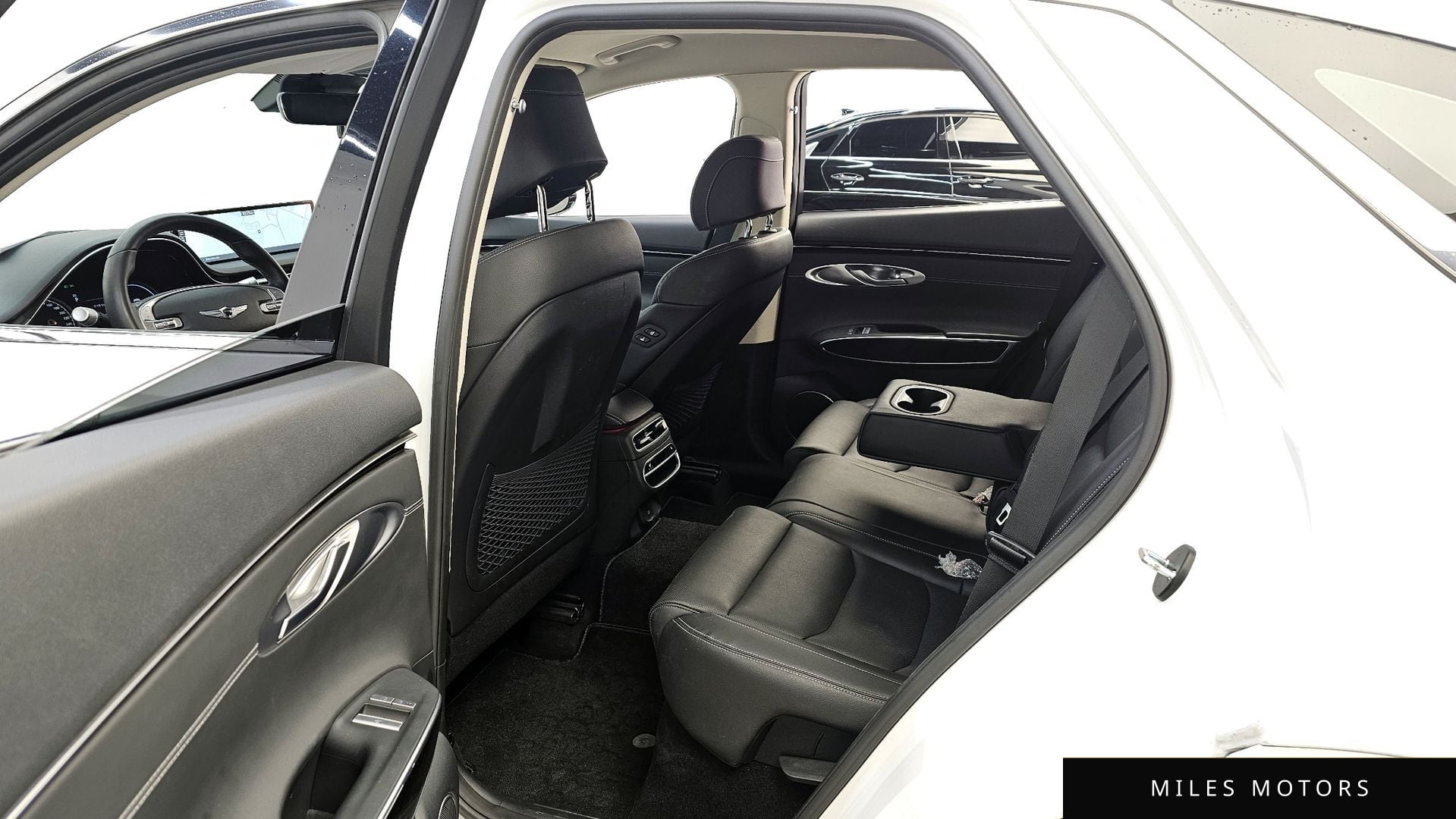 Genesis GV70 2022 — миниатюра 11
