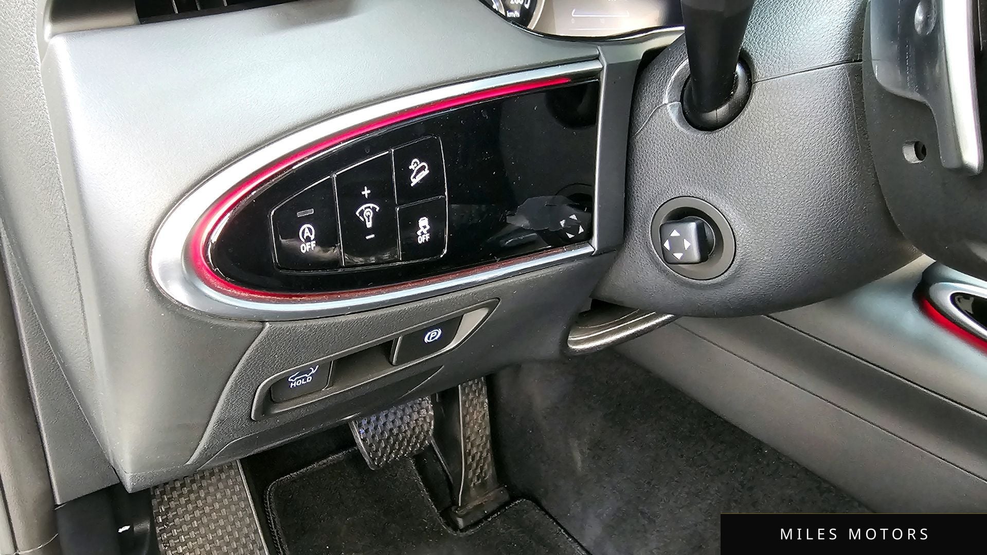 Genesis GV70 2022 — миниатюра 15