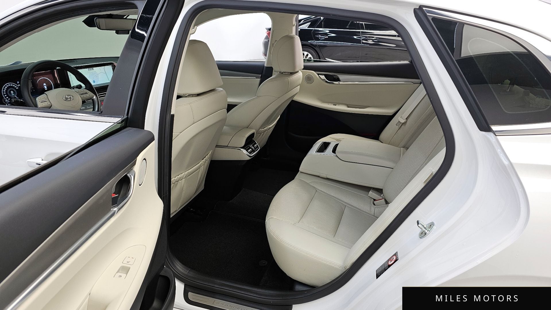 Hyundai 뉴 그랜저 IG 2022 — миниатюра 11