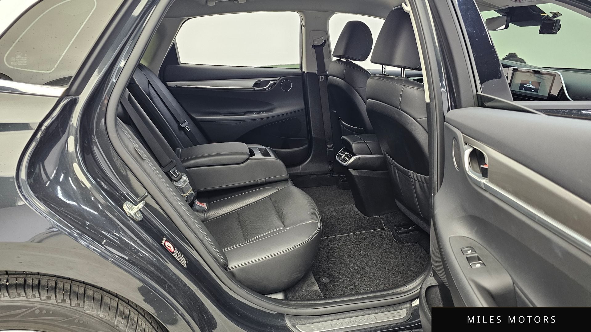 Hyundai 뉴 그랜저 IG 2022 — миниатюра 12
