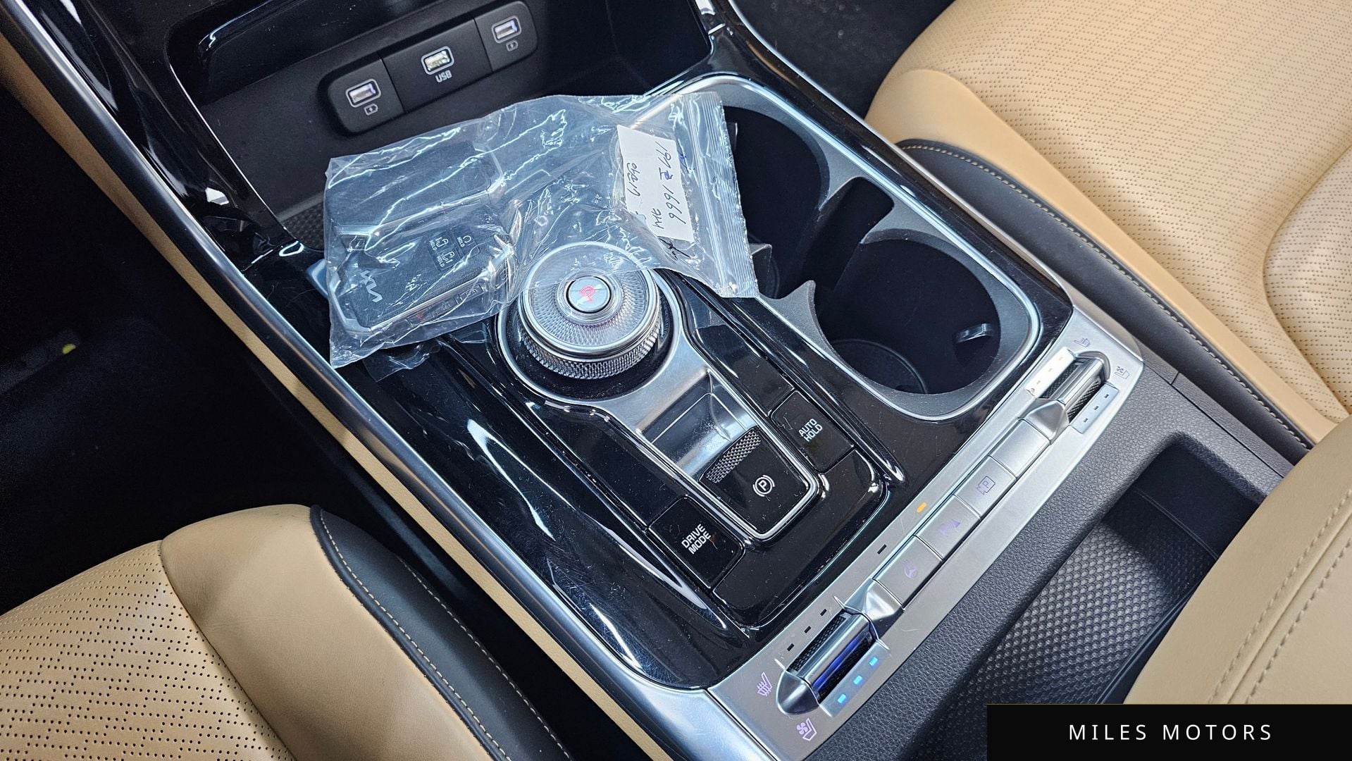 Kia Carnival 2023 — миниатюра 9