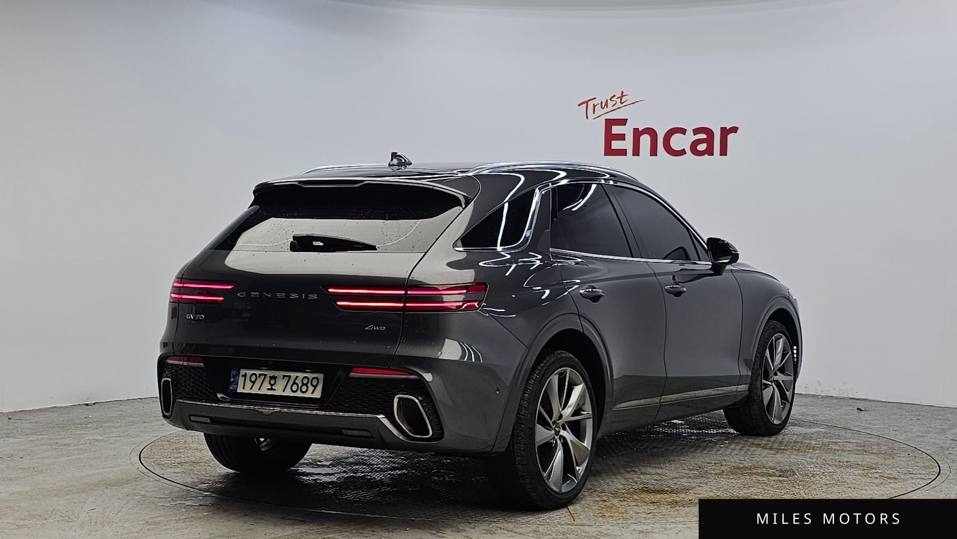 Genesis GV70 2022 — миниатюра 2
