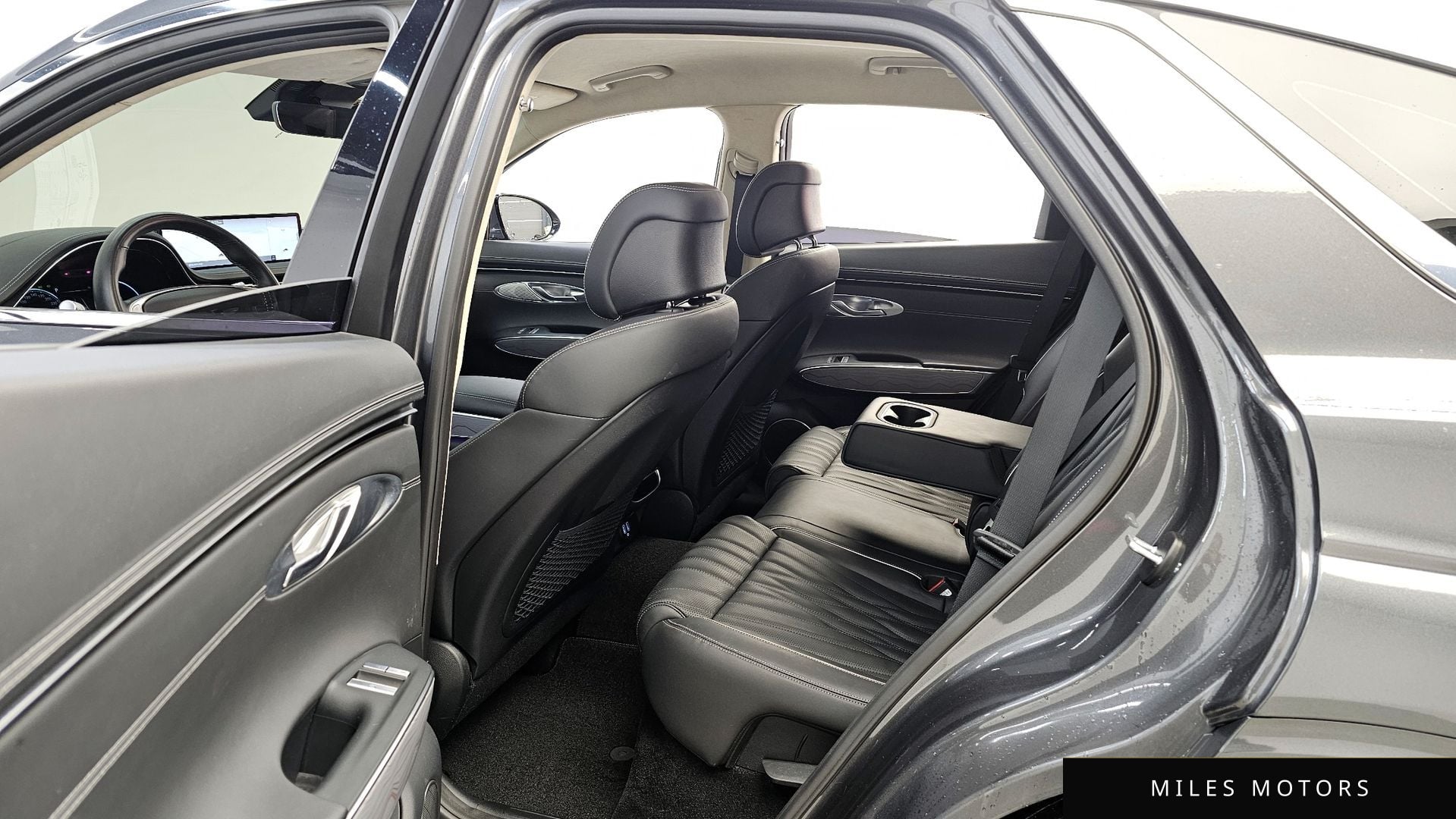Genesis GV70 2022 — миниатюра 11