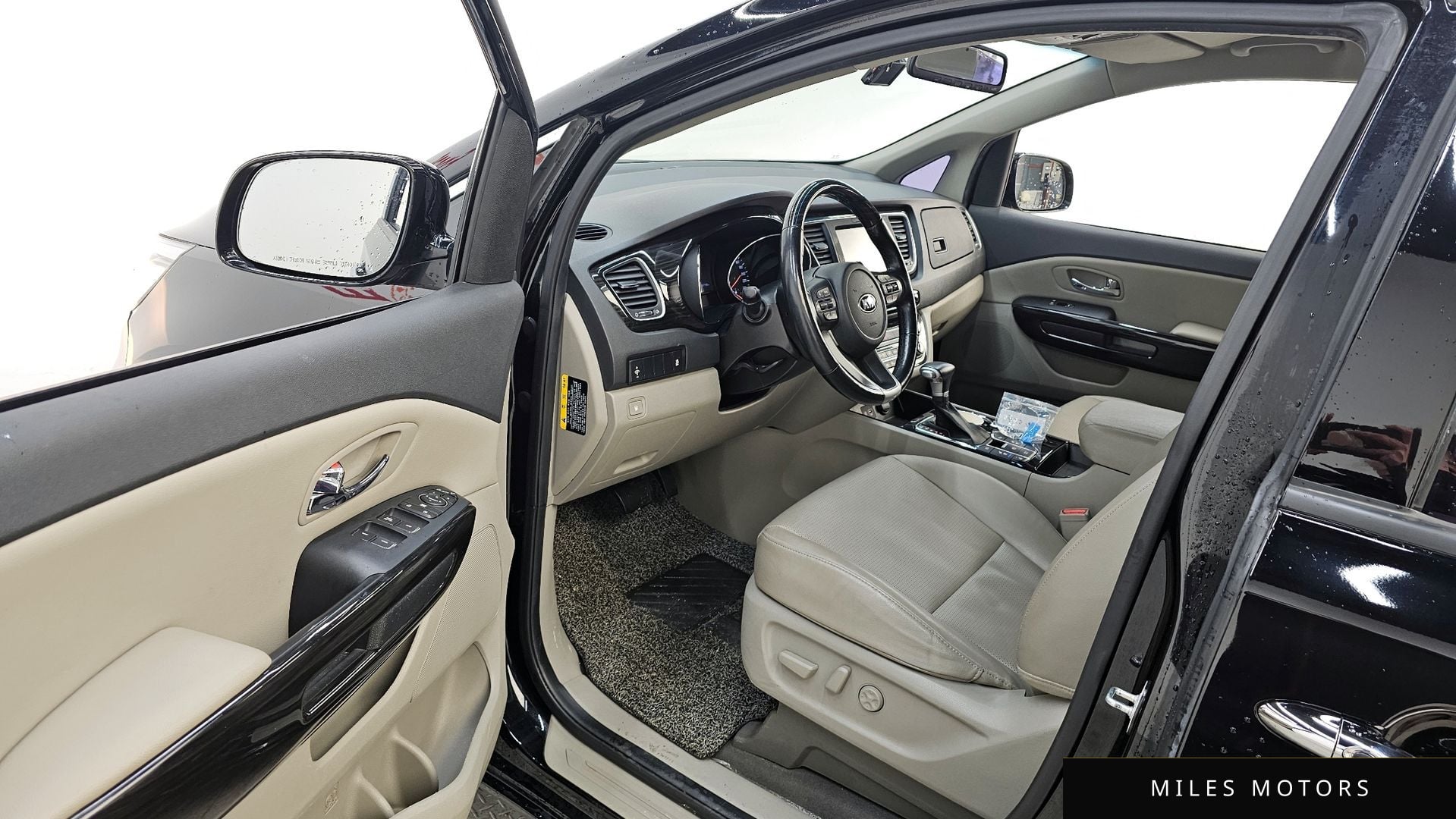 Kia Canival 2020 — миниатюра 10