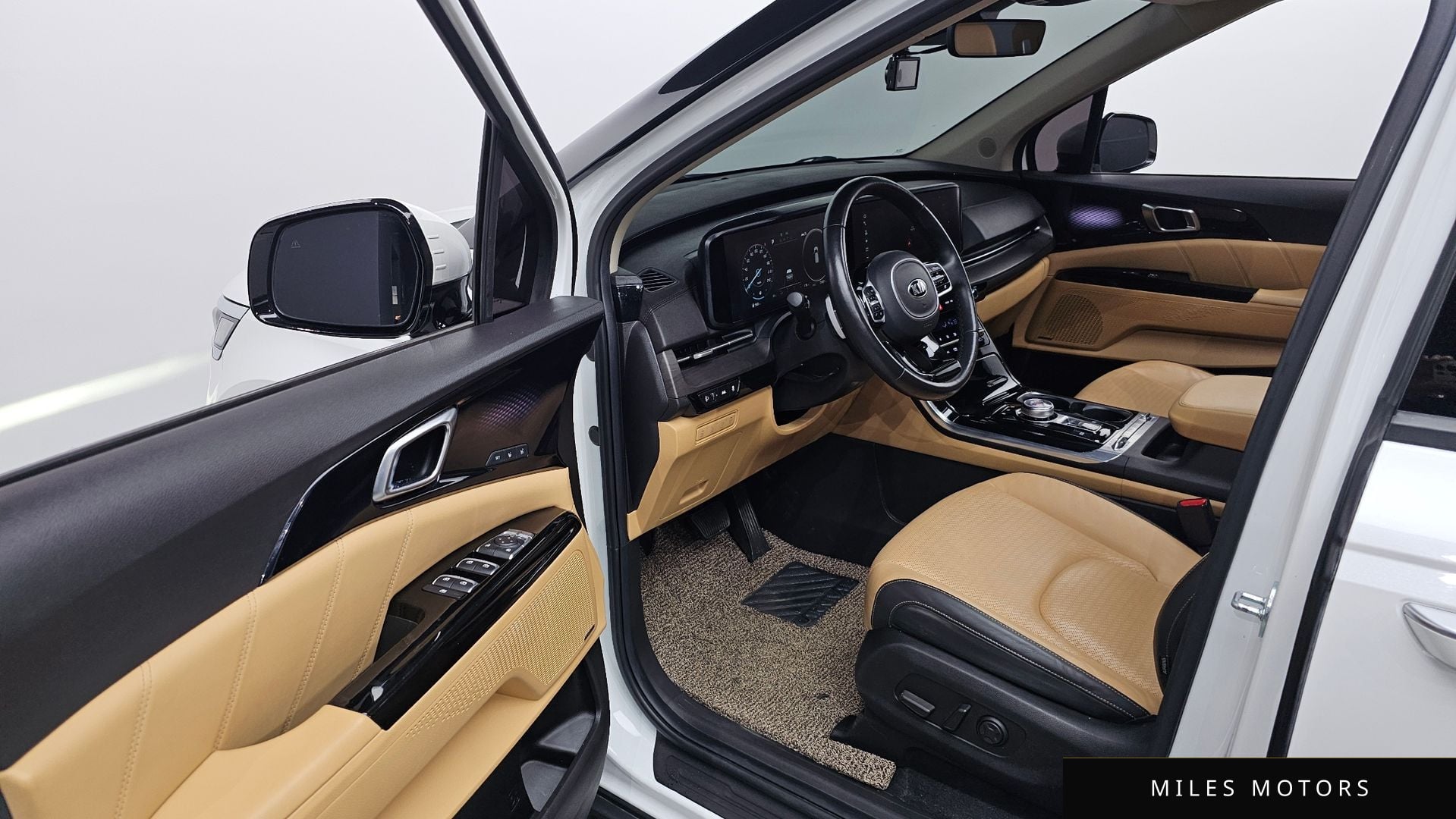 Kia Carnival 2021 — миниатюра 10