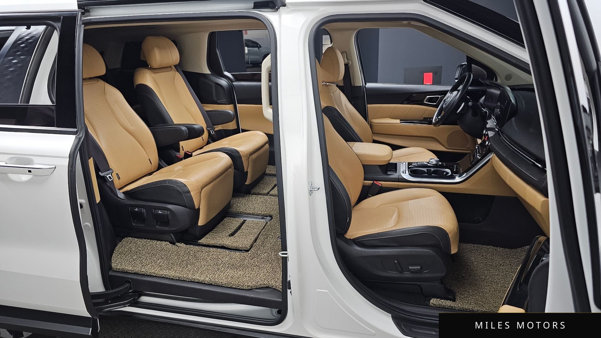 Kia Carnival 2021 — миниатюра 12