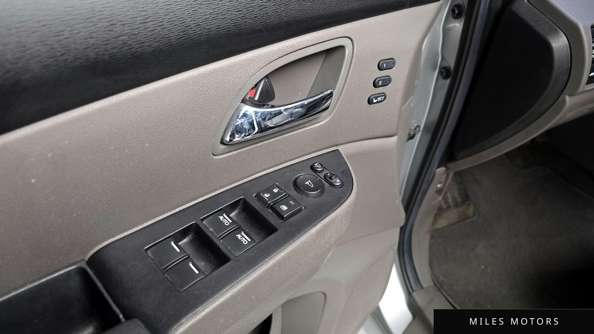 Honda 오딧세이 2014 — миниатюра 18