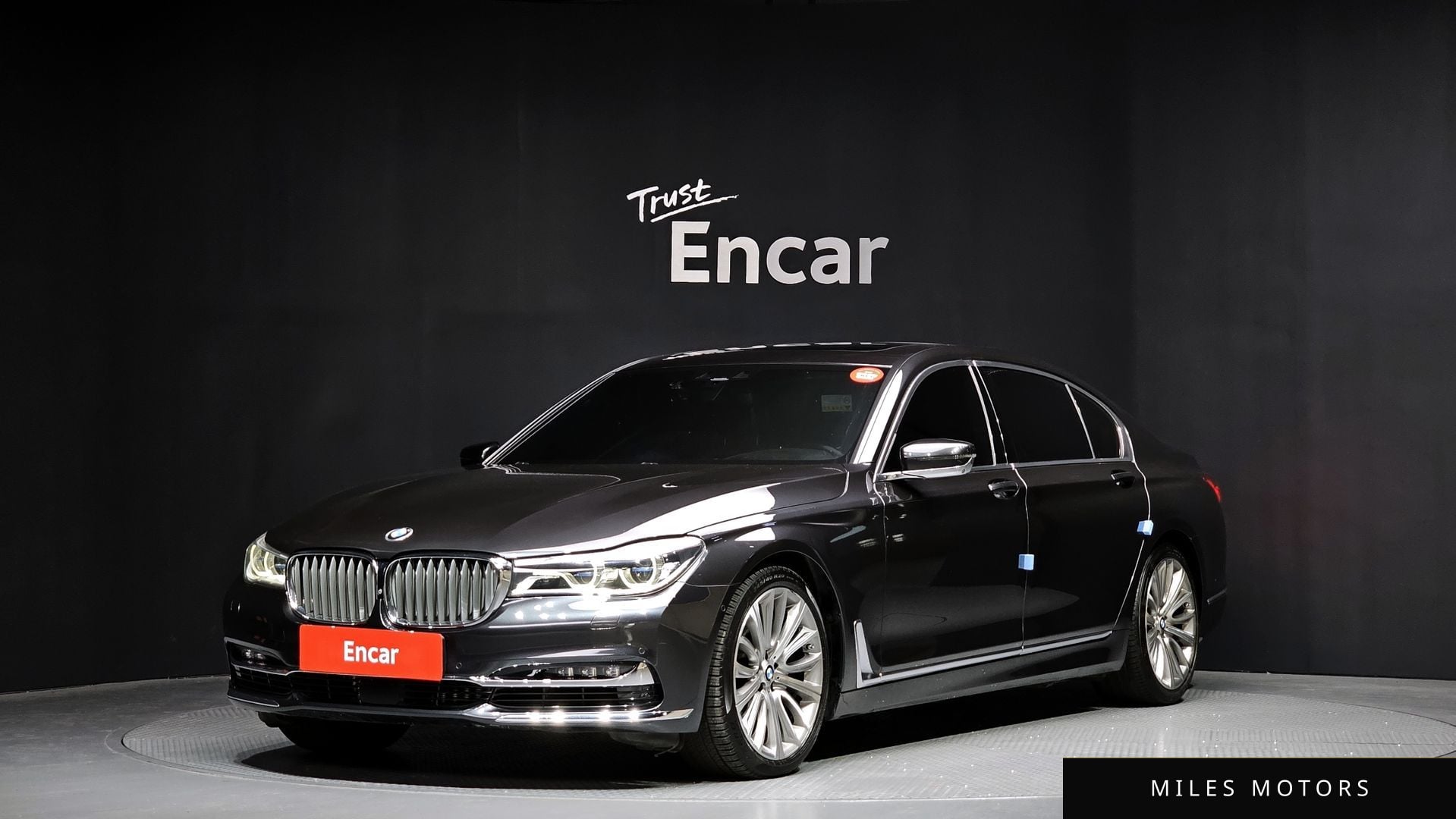 BMW 7 Series (G11) 2016 — фото 1 из 12