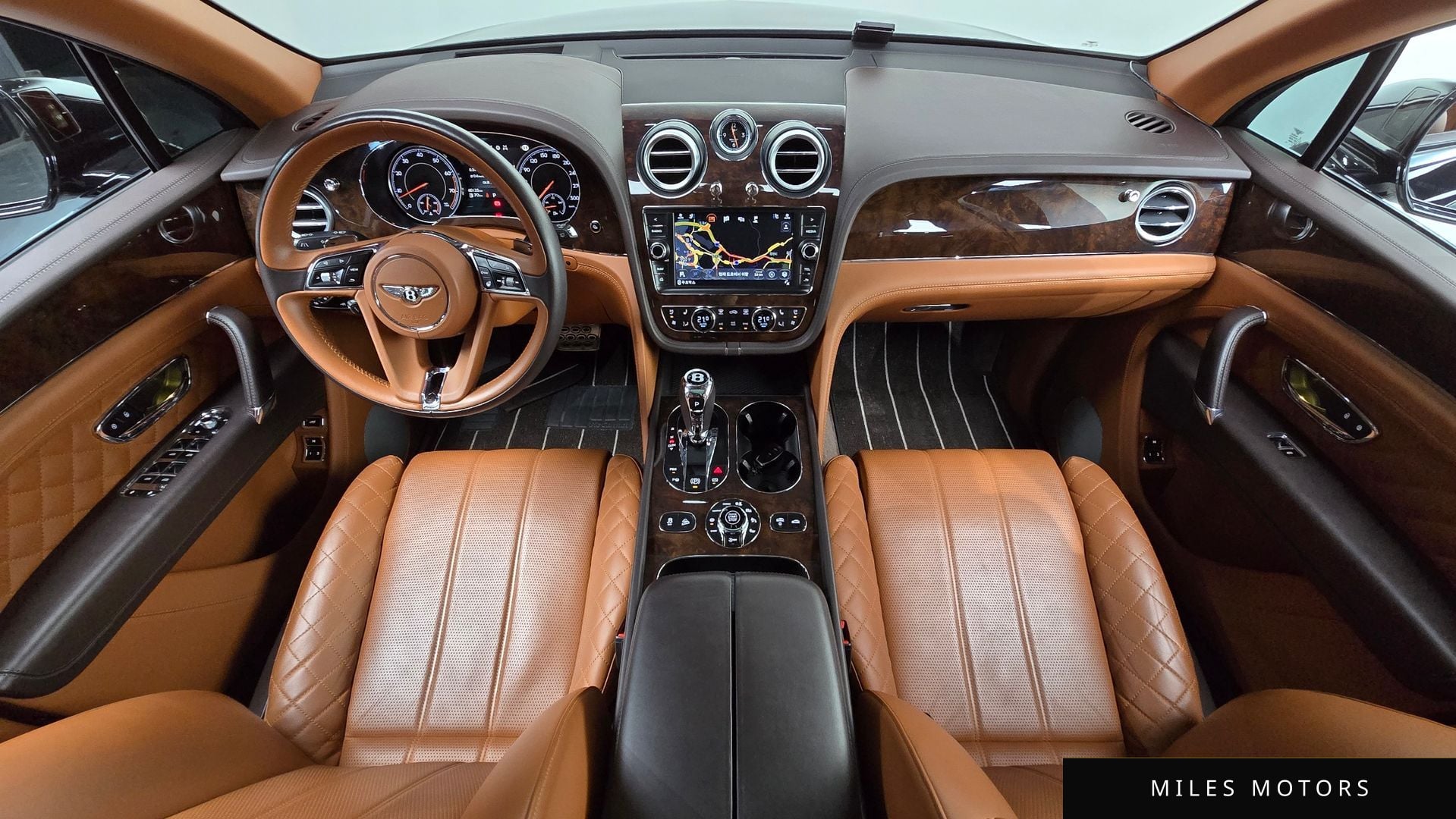 Bentley 벤테이가 2017 — миниатюра 7