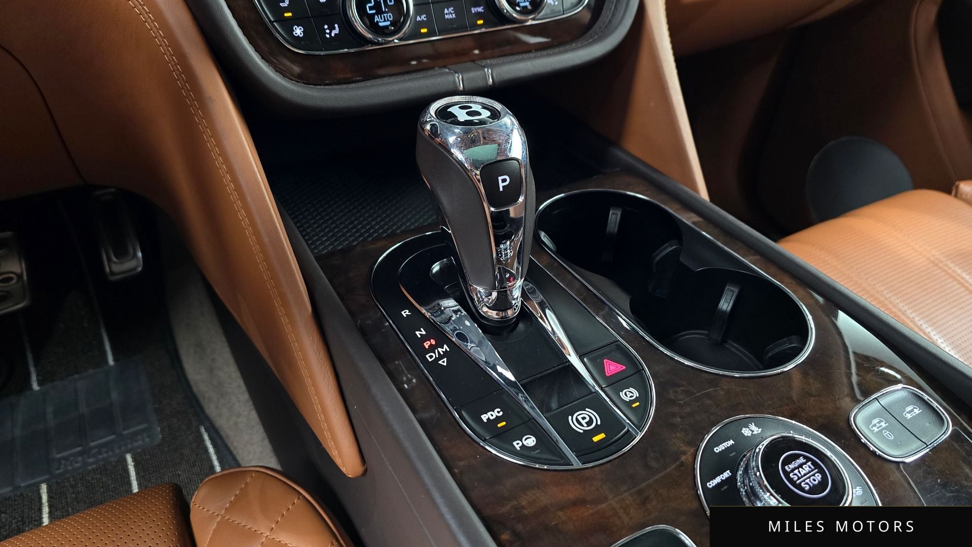 Bentley 벤테이가 2017 — миниатюра 9