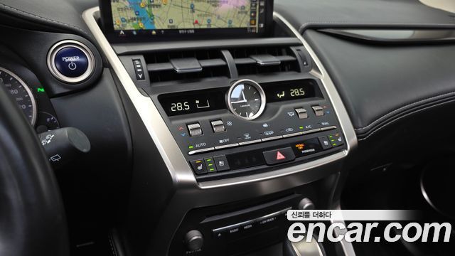 Лексус NX300h 2021 — миниатюра 17