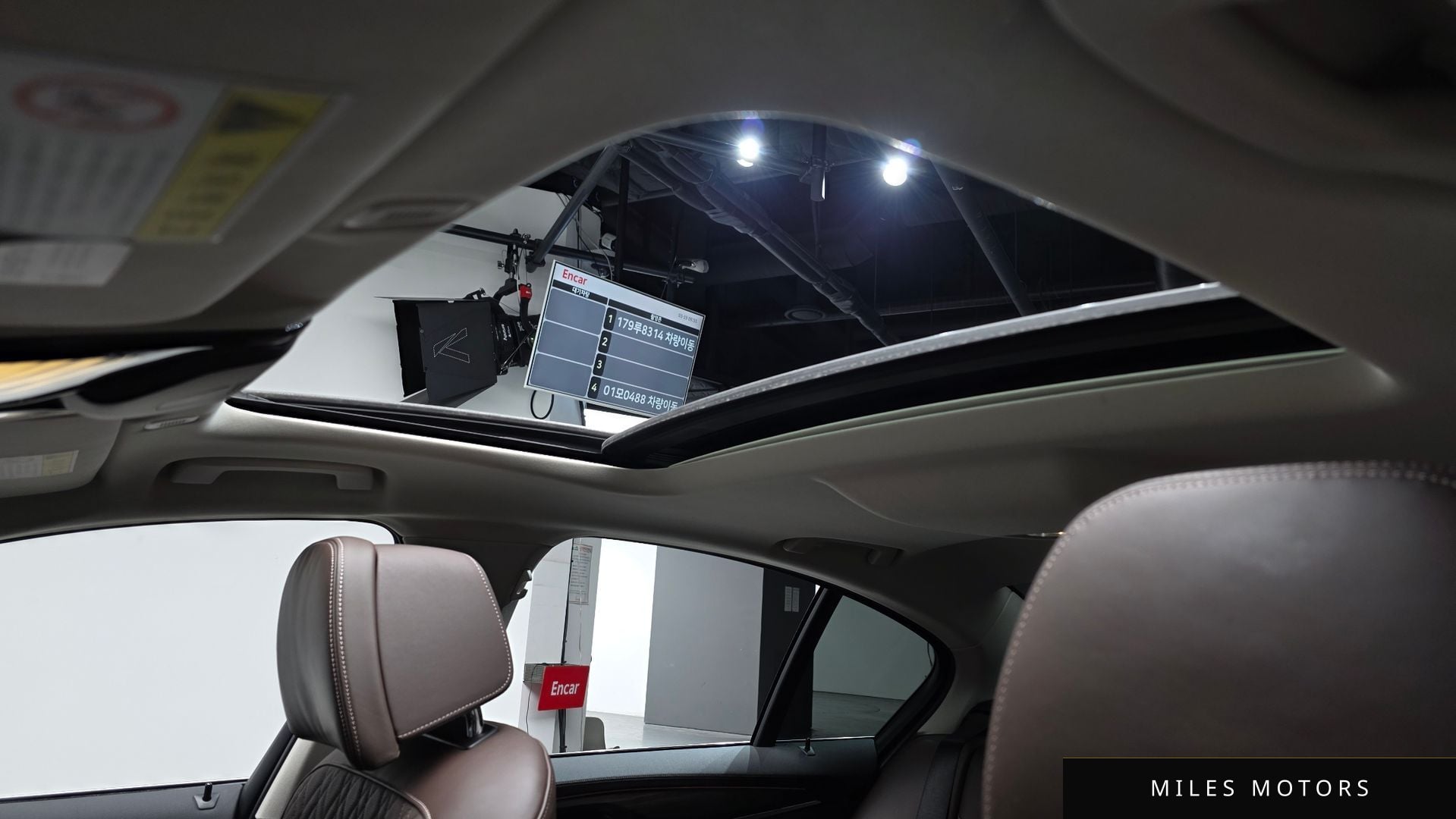 BMW 5 Series (G30) 2018 — миниатюра 19