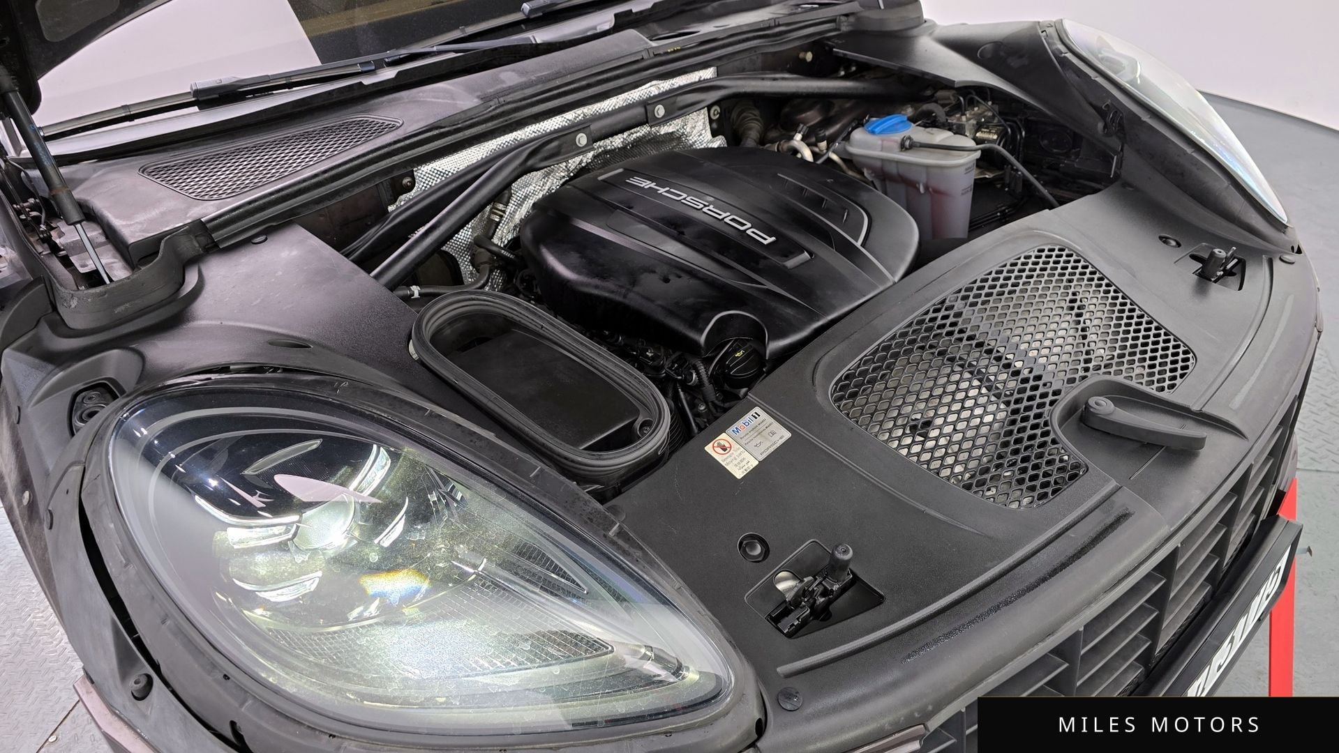 Porsche Macan 2015 — миниатюра 6