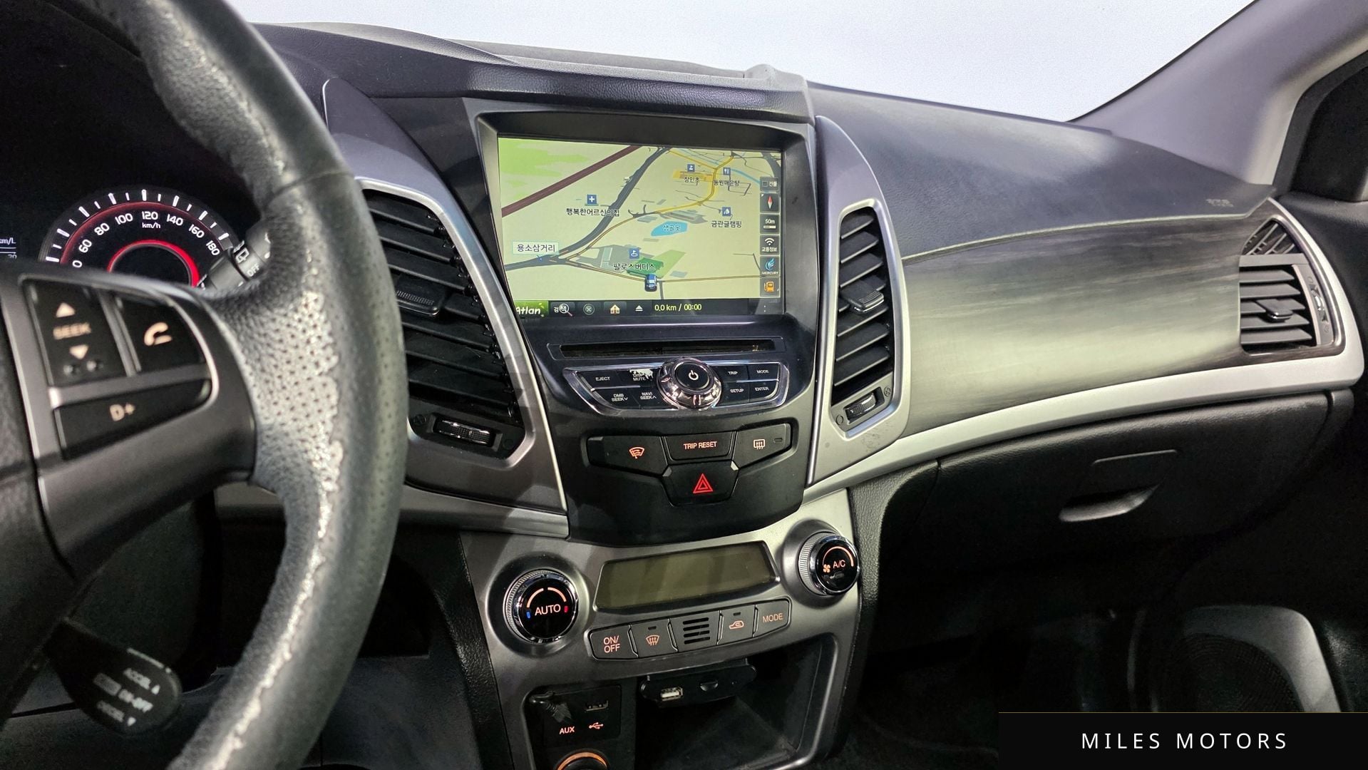 KG Mobility KORANDO 2016 — миниатюра 14