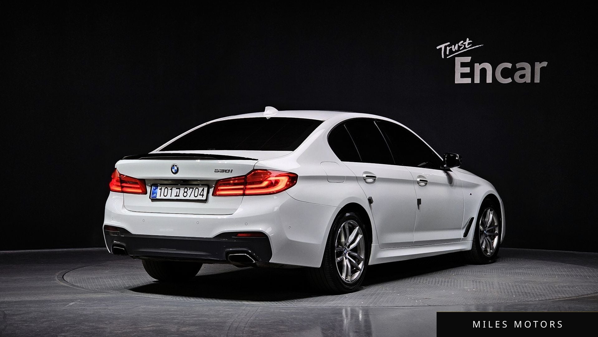 BMW 5시리즈 (G30) 2017 — миниатюра 2
