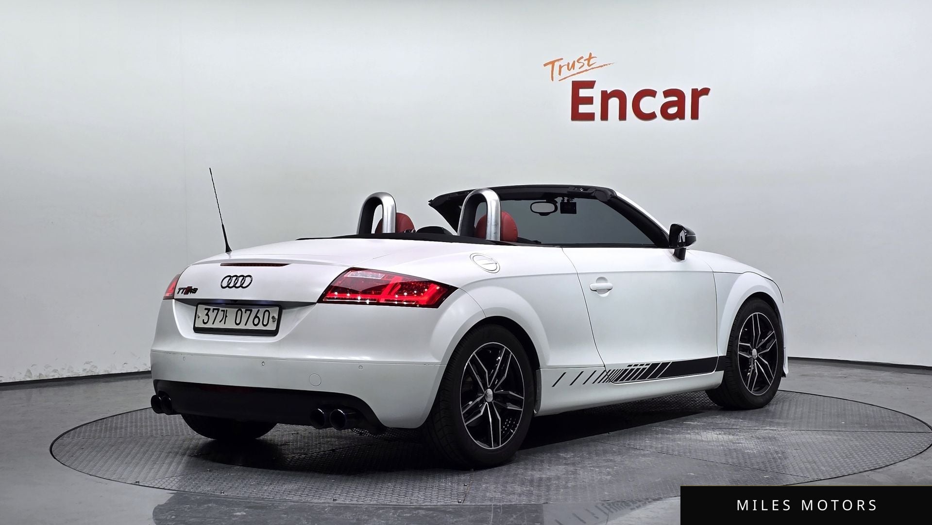 Audi TT 2009 — миниатюра 2