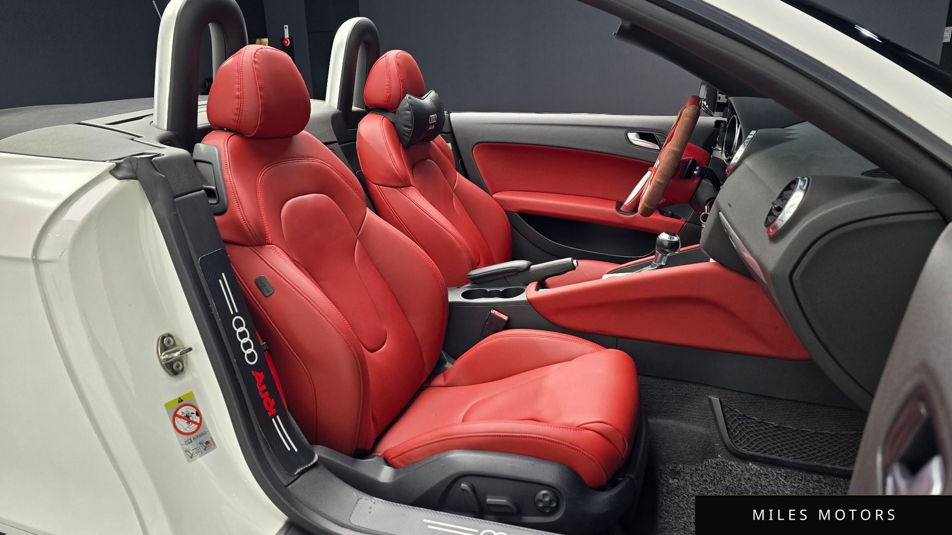 Audi TT 2009 — миниатюра 10