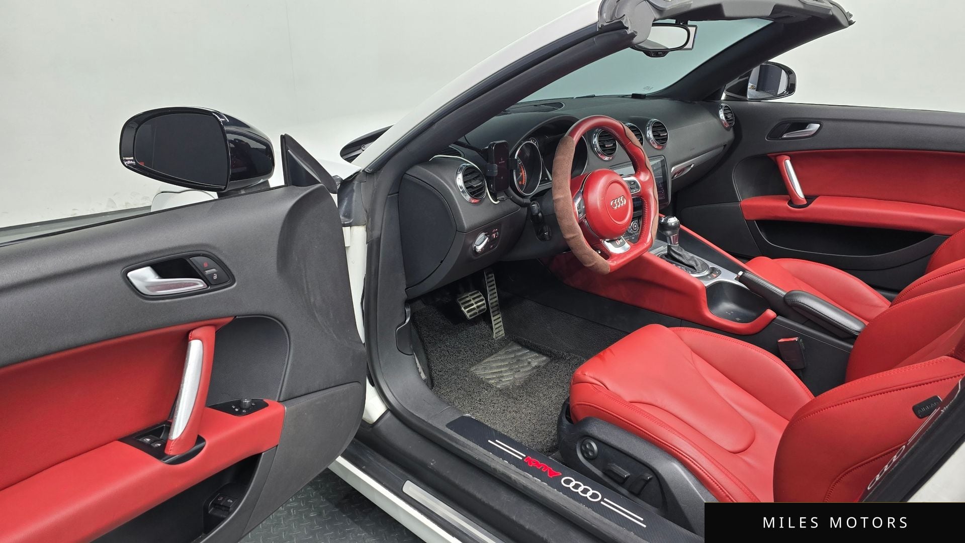 Audi TT 2009 — миниатюра 11