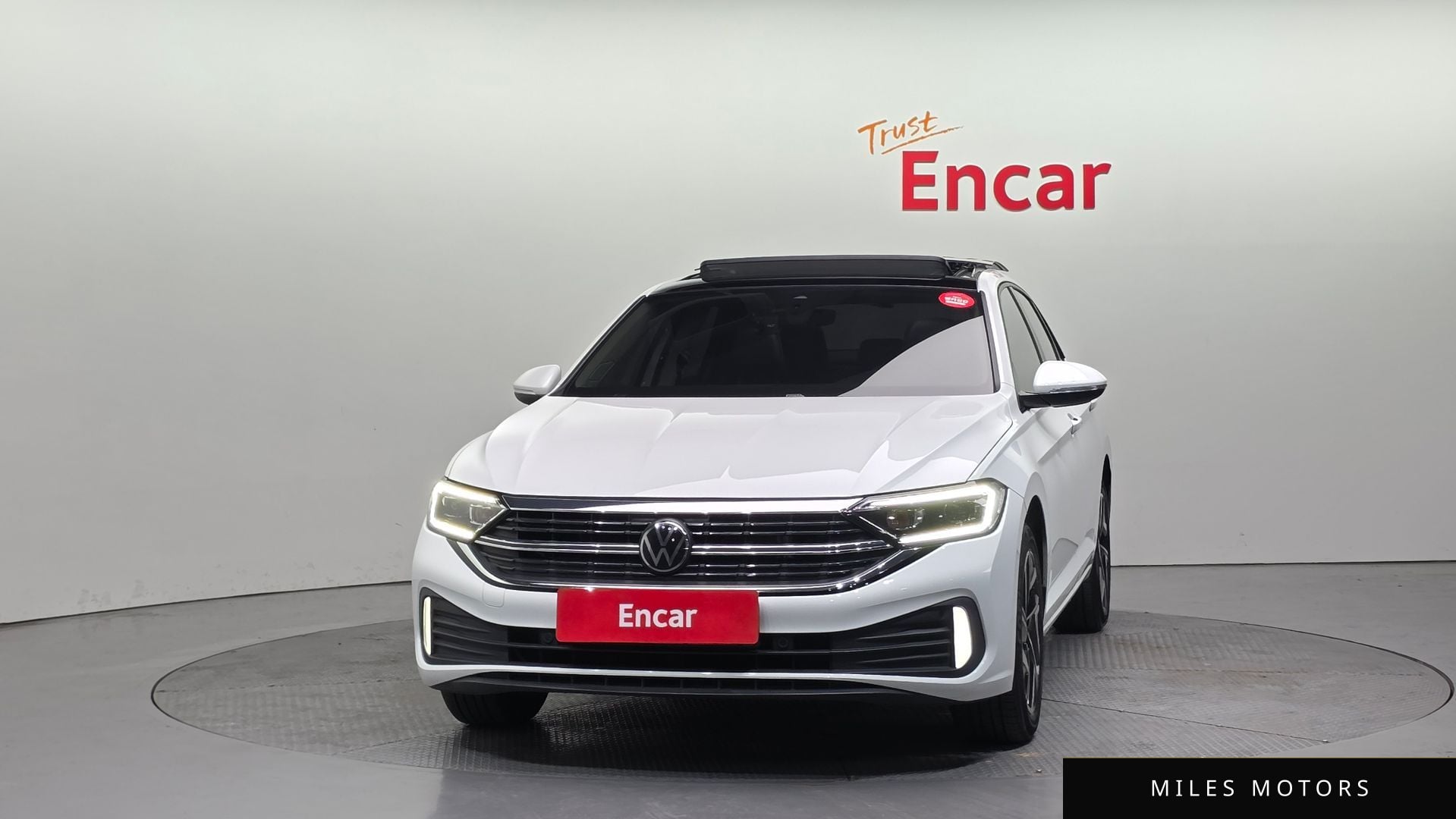 Volkswagen 제타 2023 — миниатюра 3