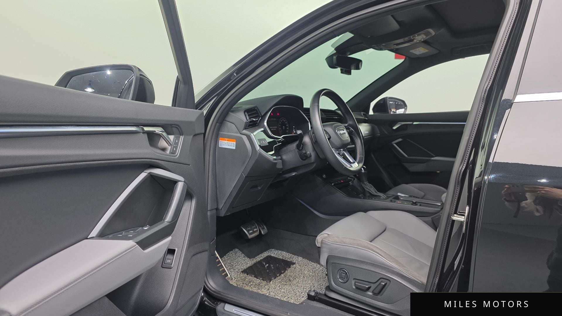 Audi Q3 (F3) 2022 — миниатюра 12