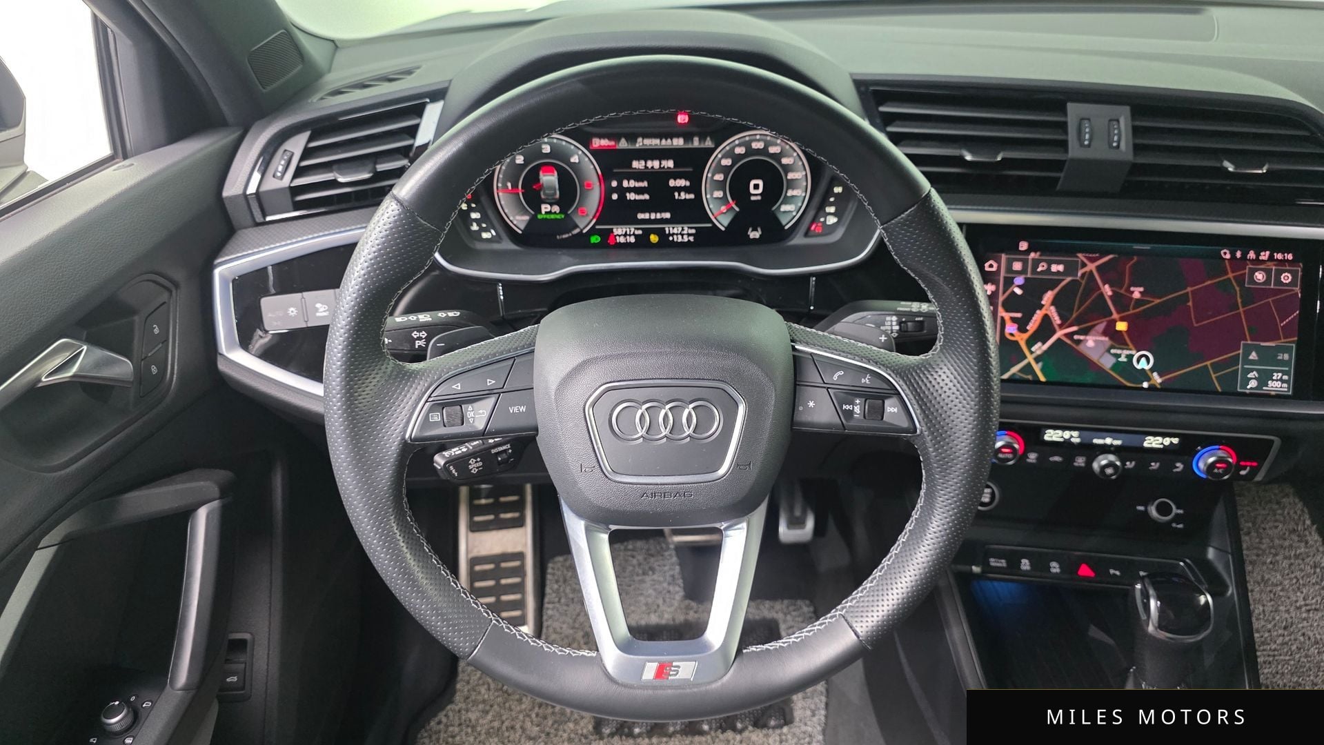 Audi Q3 (F3) 2022 — миниатюра 14