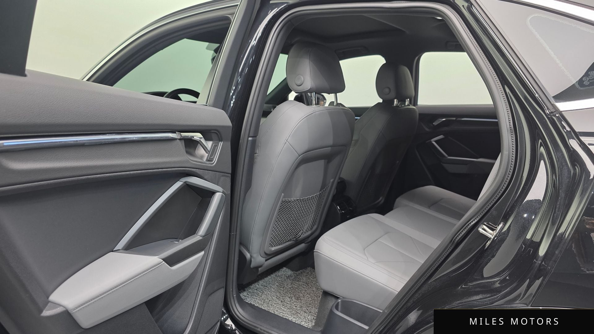 Audi Q3 (F3) 2022 — миниатюра 18