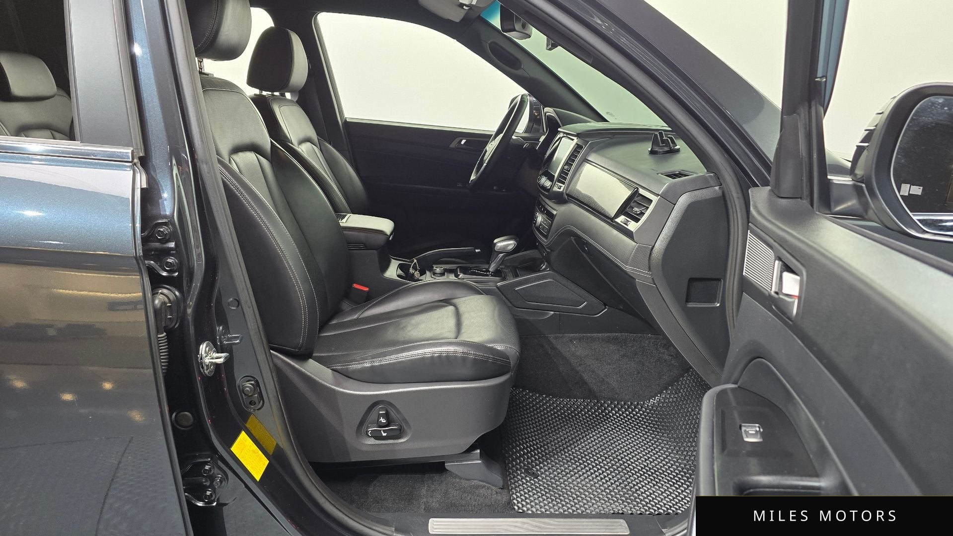 KG Mobility Rexton 2022 — миниатюра 11