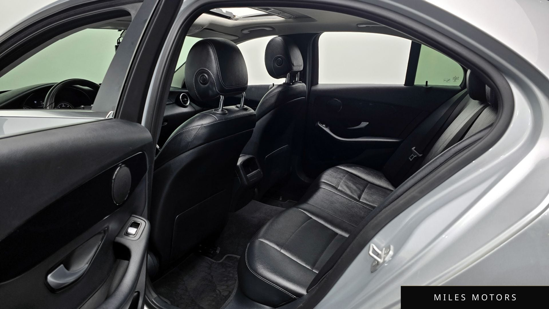 Mercedes-Benz C-Class W205 2016 — миниатюра 13