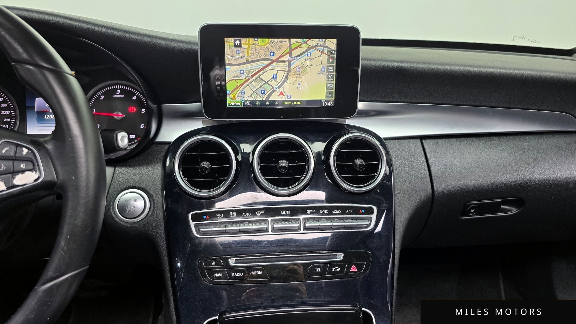 Mercedes-Benz C-Class W205 2016 — миниатюра 16